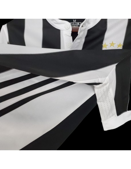 Juventus Home Football Jersey 17/18 Retro