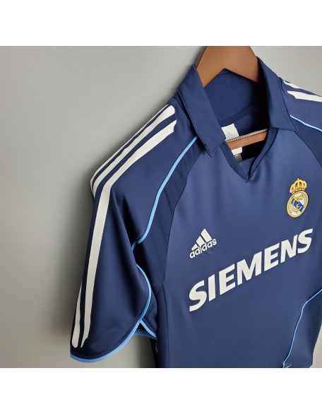 Real Madrid Jersey 05/06 Retro