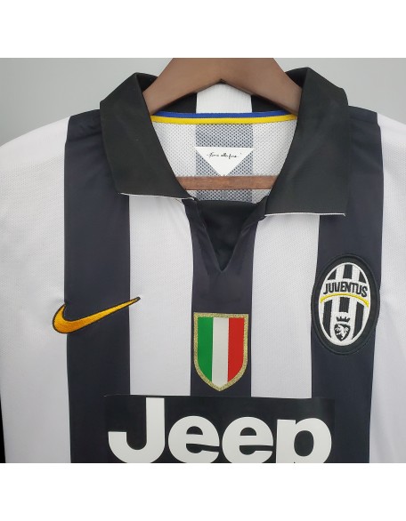 Juventus Home Football Jersey 14/15 Retro