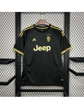 Juventus Football Jersey 15/16 Retro